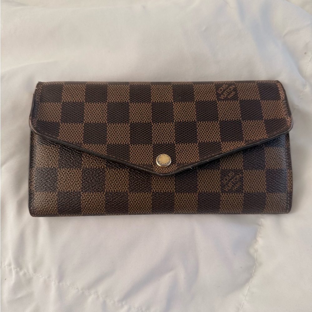 Louis Vuitton Sarah Damier Ebene Wallet